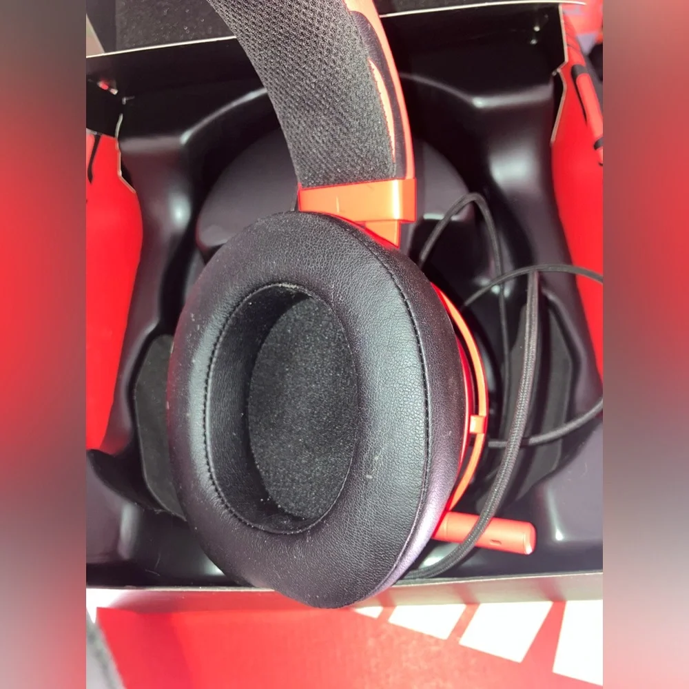 Like New Razer Pewdiepie Limited Edition Kraken Pro Gaming Headset